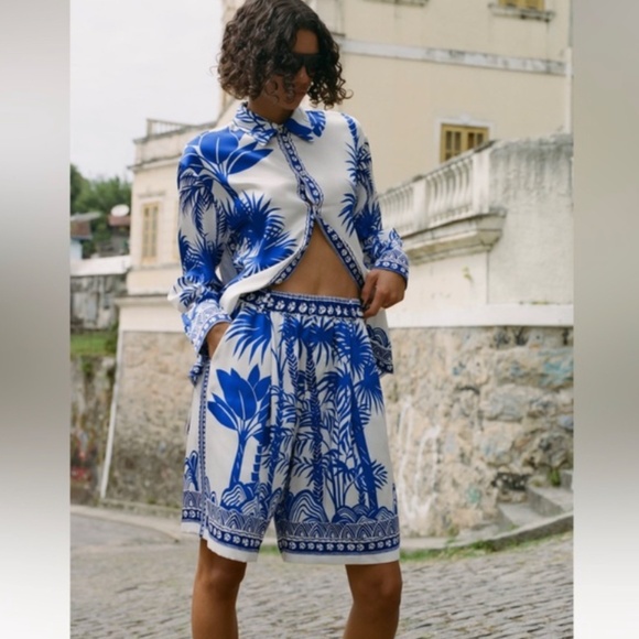 Zara // Printed Lake Como King Shorts // Size XS - Picture 1 of 10